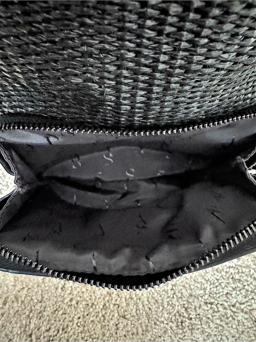 Vera Wang Black Woven Mini Backpack Purse Faux Leather Zip Pockets - Picture 5 of 6